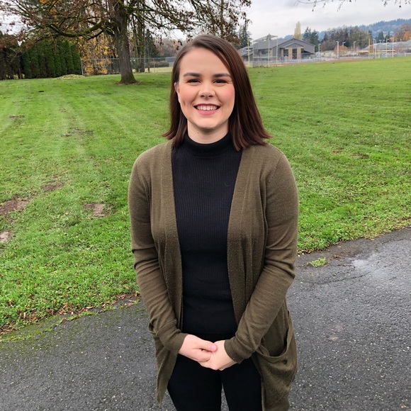 Meet your Posher, Hannah - Picture 4 of 6